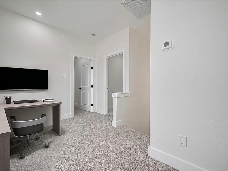 7546 Charlie St — Photo 19