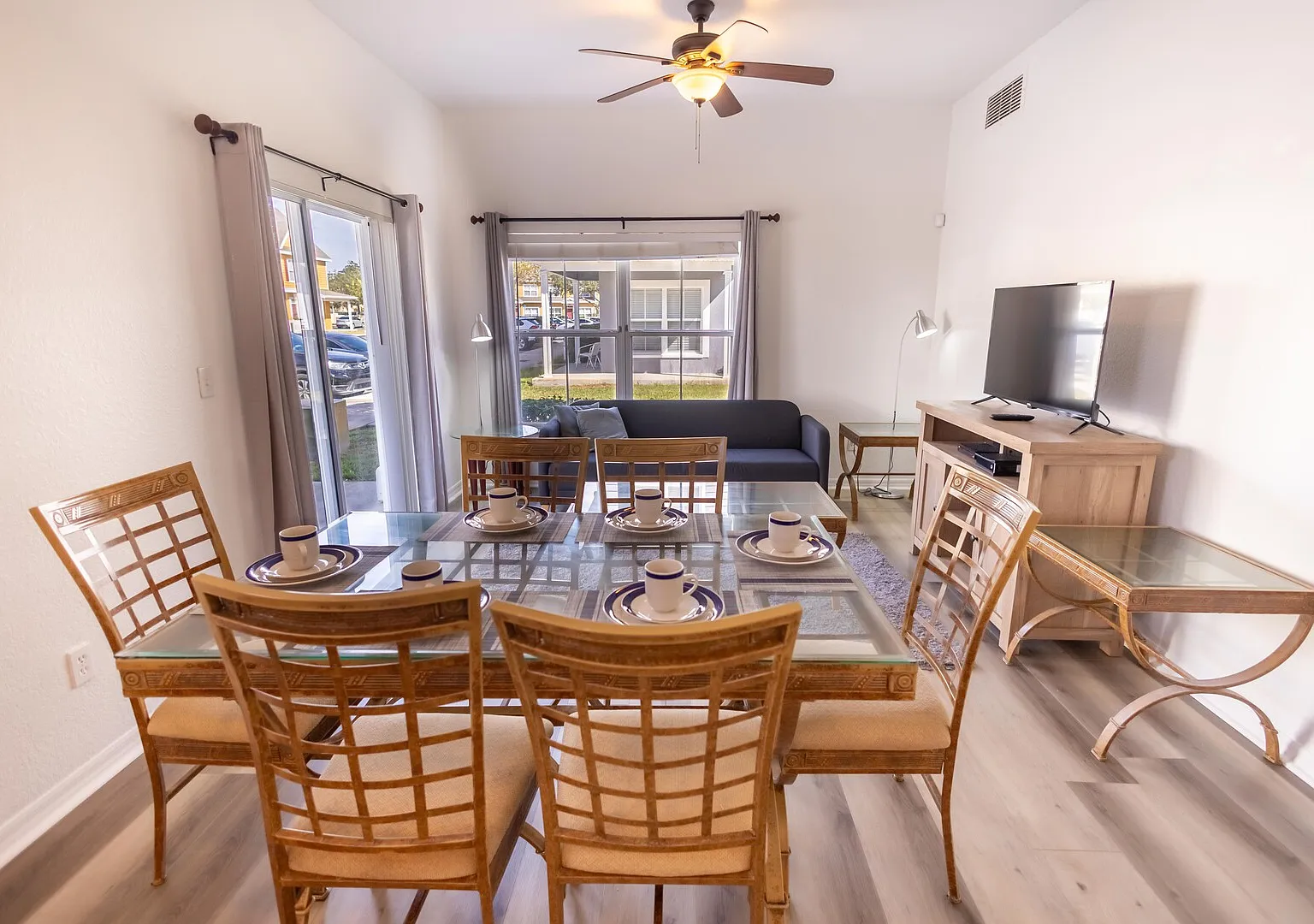 4562 YR - Amazing 4 Bed Private Getaway — Photo 3