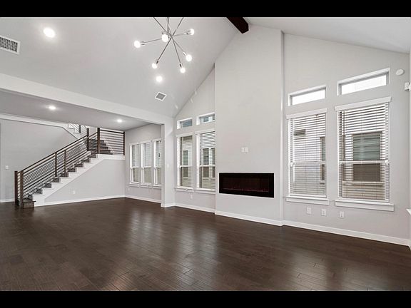 2nd image of 3609 Pine Ln