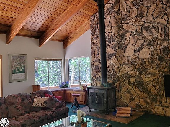 4th image of 23857 Kit Carson Dr