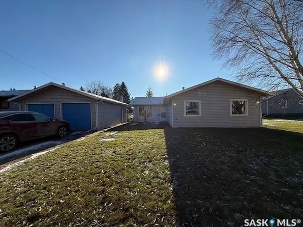 113 First Avenue S, Norquay, SK S0A 2V0