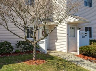 210 Gregory Ct, Lloyd, NY 12528
