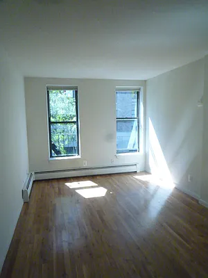 Rented by DSA Realty Midtown West | media 18
