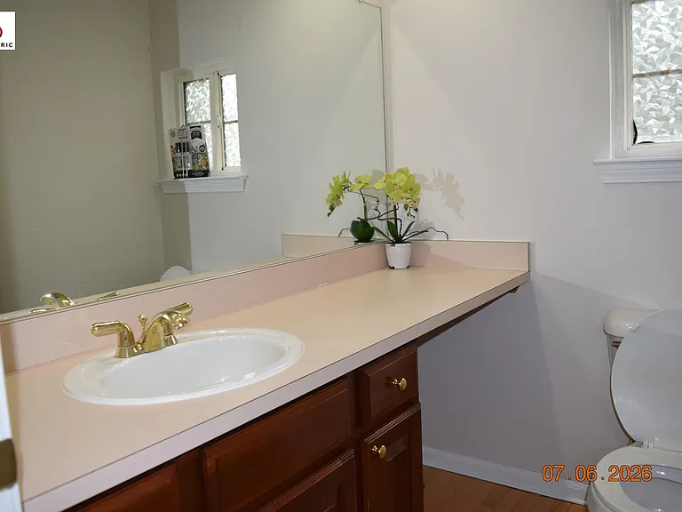 1566 Heron Cir — Photo 4