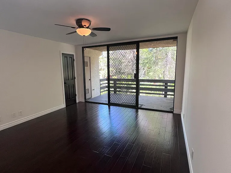 21900 Marylee St #292 — Photo 6