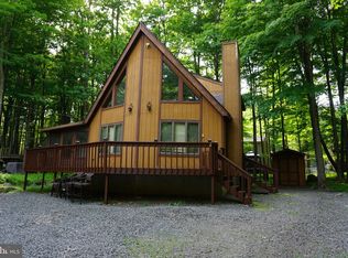 279 Wyalusing Dr, Pocono Lake, PA 18347