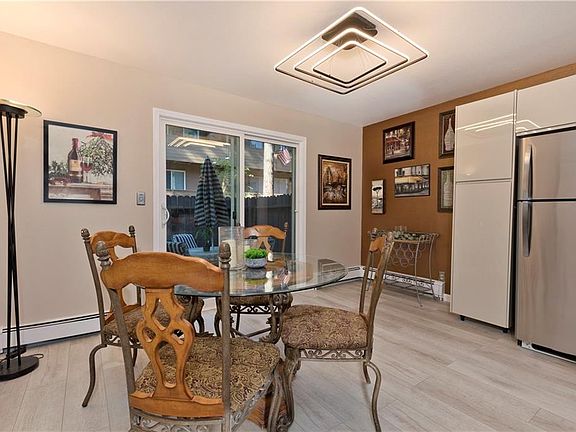 4th image of 866 Northwood Blvd #16