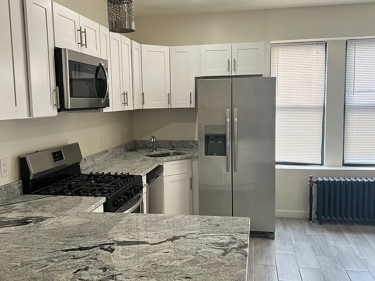 40 Lenox Ave — Photo 13
