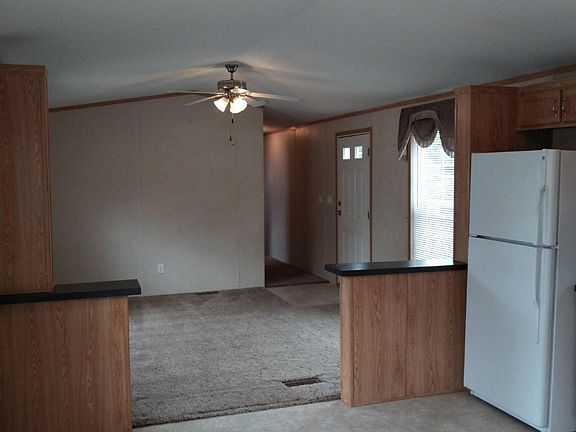 5th image of 11 Sunnyfield Dr