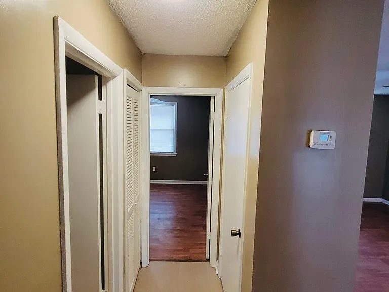 2871 Glenn Hills Cir #B — Photo 9
