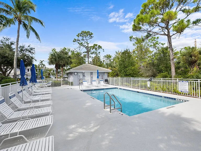 720 Tarpon Cove Dr #102 — Photo 15