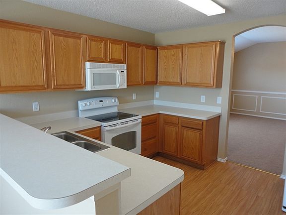5th image of 700 Gull Cir