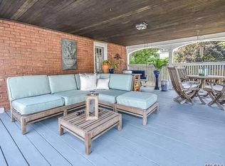 1 Rigby Rd, Manhasset, NY 11030