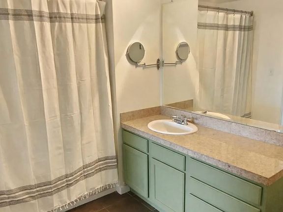 3rd image of 1475 Delgany St Unit 607