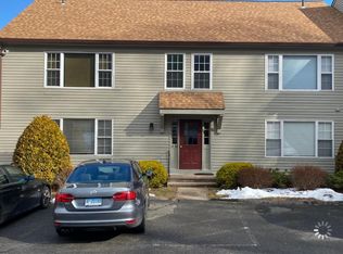 21 Village Walk, Wilton, CT 06897