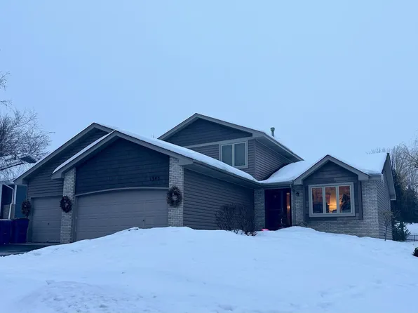 1343 Hunter Sq, Waconia, MN 55387