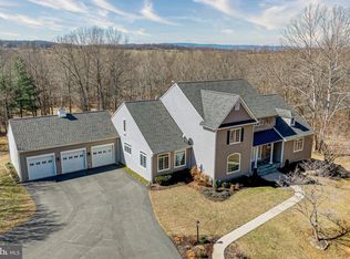 8986 Woodward Rd, Marshall, VA 20115