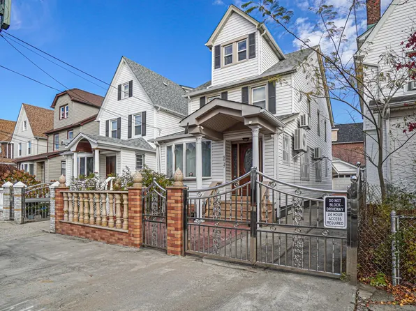 90-37 211 Street, Queens Village, NY 11428