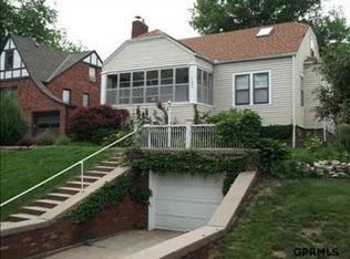 4420 Walnut St, Omaha, NE 68105