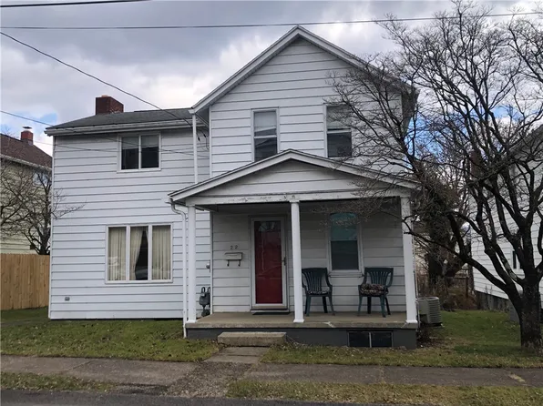 22 Daniel St, Uniontown, PA 15401
