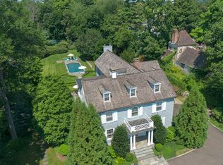 25 Saint Johns Pl, New Canaan, CT 06840