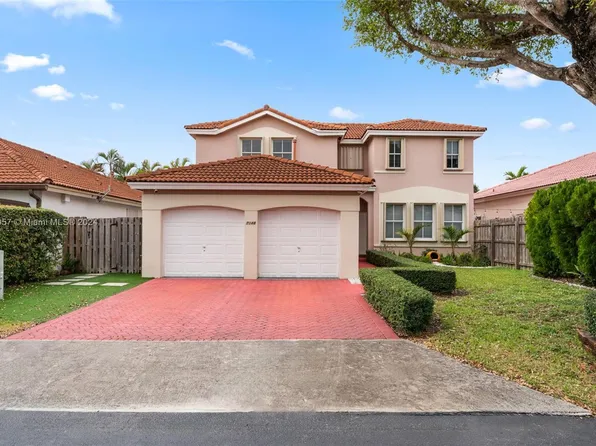 8148 SW 163rd Ct, Miami, FL 33193