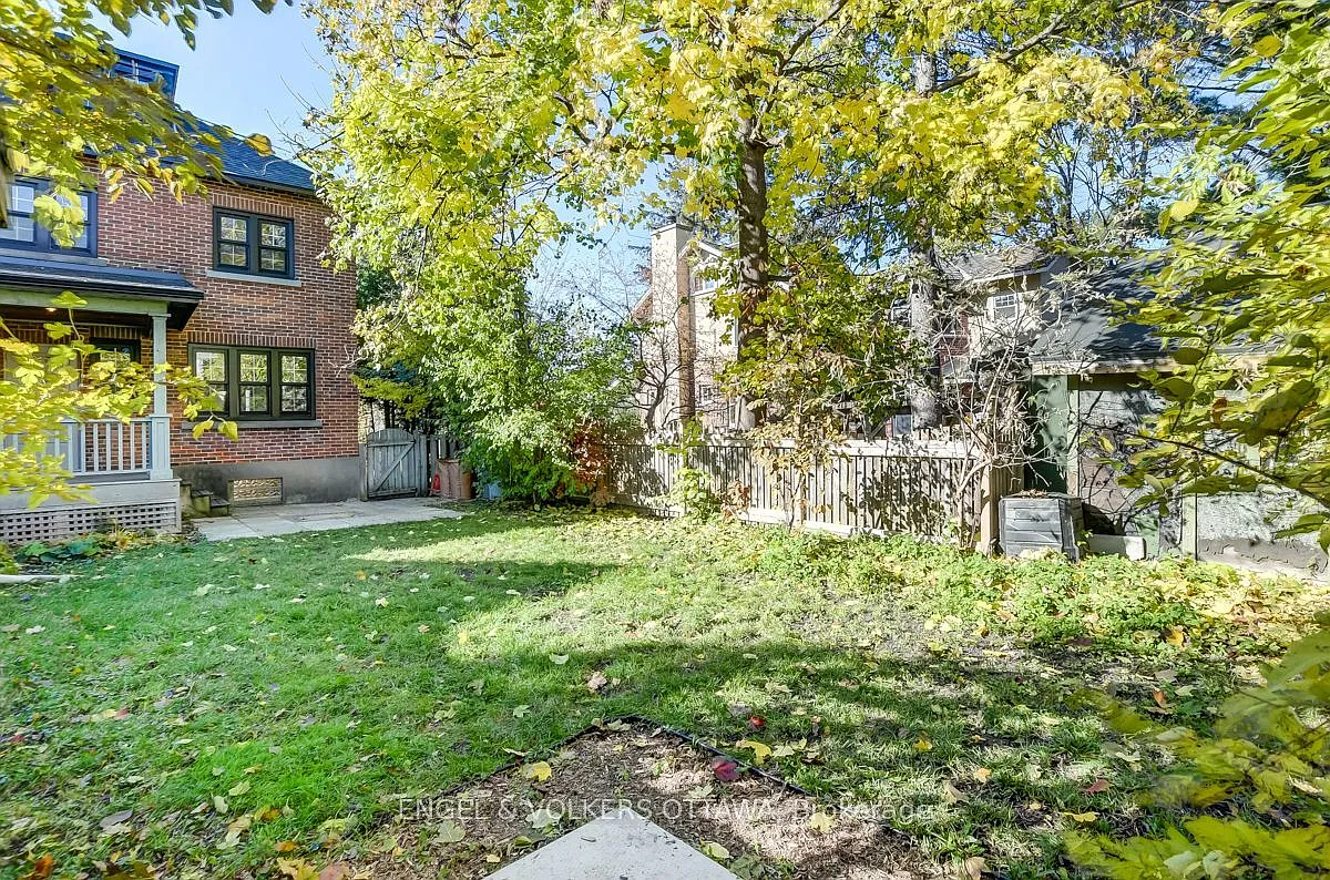 4 bed, $3,300 — Photo 2
