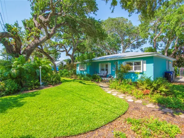 9555 Frangipani Dr, Vero Beach, FL 32963