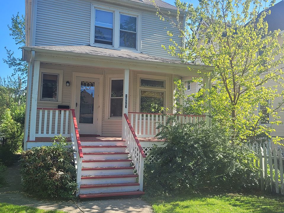 1st image of 1923 W Touhy Ave