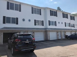 68 Sunflower Cir, North Providence, RI 02911