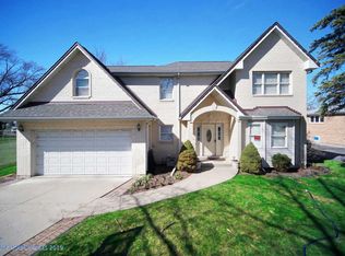 7740 W 82nd St, Bridgeview, IL 60455