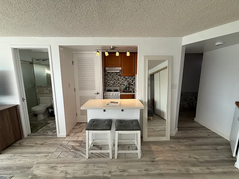 2525 Date St #4106 — Photo 3