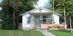 2nd image of 3315 Perez St