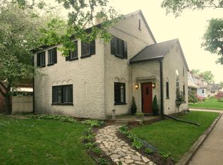 1101 Calvin Ave SE, Grand Rapids, MI 49506