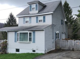 35 Perry Ave, Thomas, WV 26292