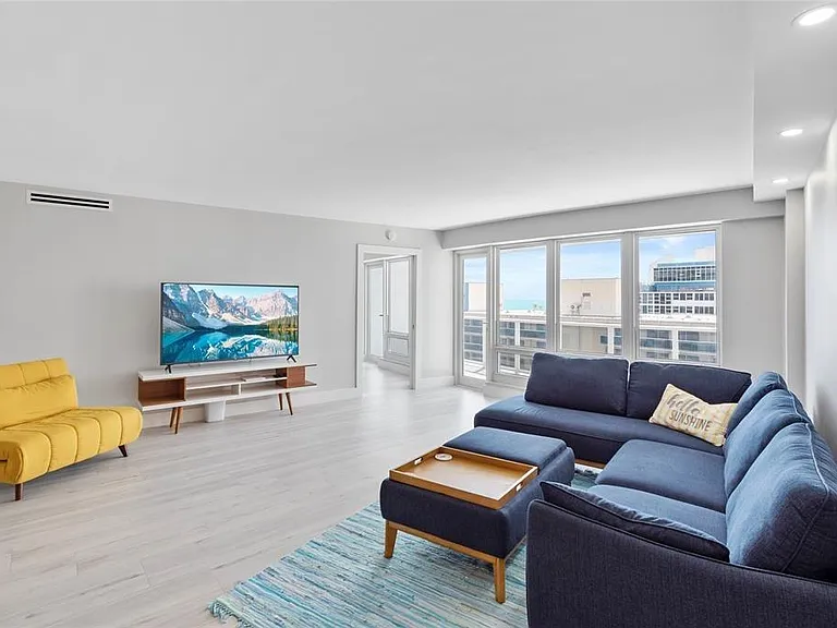 4100 Galt Ocean Dr #1004 — Photo 3