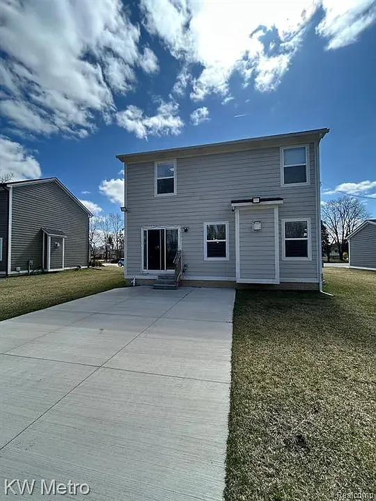 4 bed, 2.5 bath, 1966 sqft, $3,000 — Photo 3