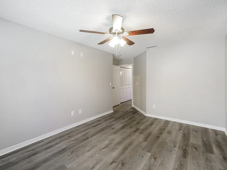 1831 Coyote Pl — Photo 12