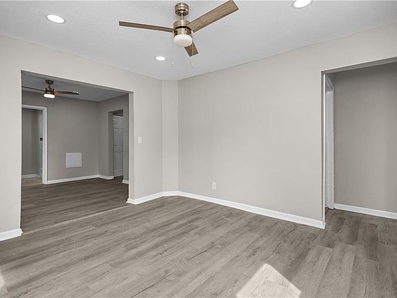 4th image of 208 Raleigh Ave