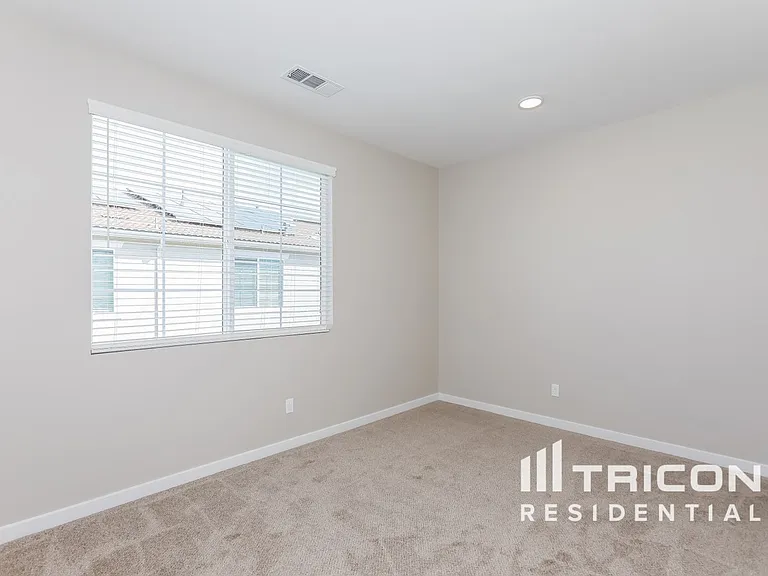 24802 Alita Way — Photo 41