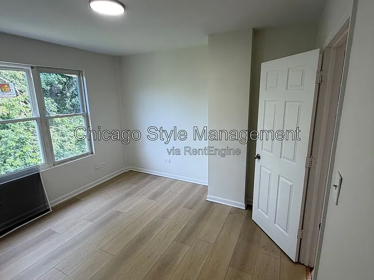 7833 S Colfax Ave #3S — Photo 5