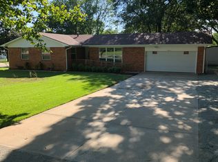 331 S Harvey St, Ada, OK 74820