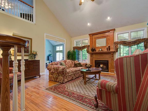 4th image of 5777 Grand Oak Dr