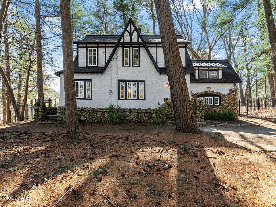 915 St Davids Lane, Niskayuna, NY 12309 Zillow