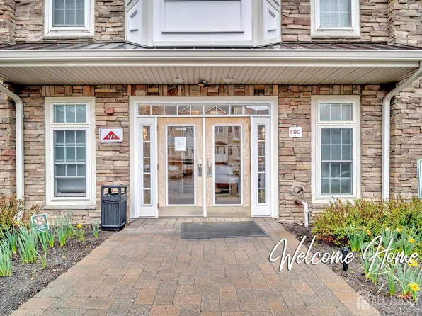 1402 Cedar Village Blvd, East Brunswick, NJ 08816