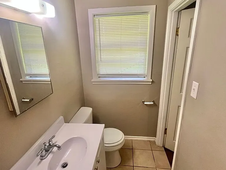 117 E Hoyt Dr — Photo 14