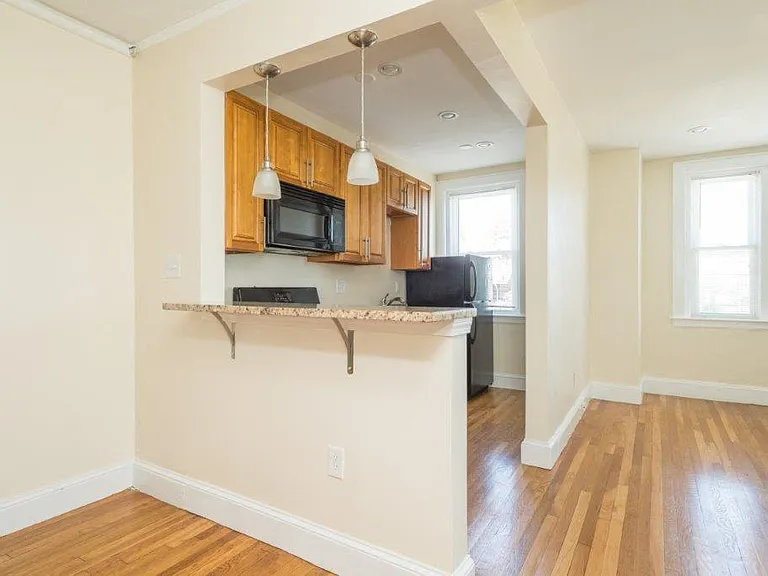 136 & 138 Highland Avenue — Photo 21