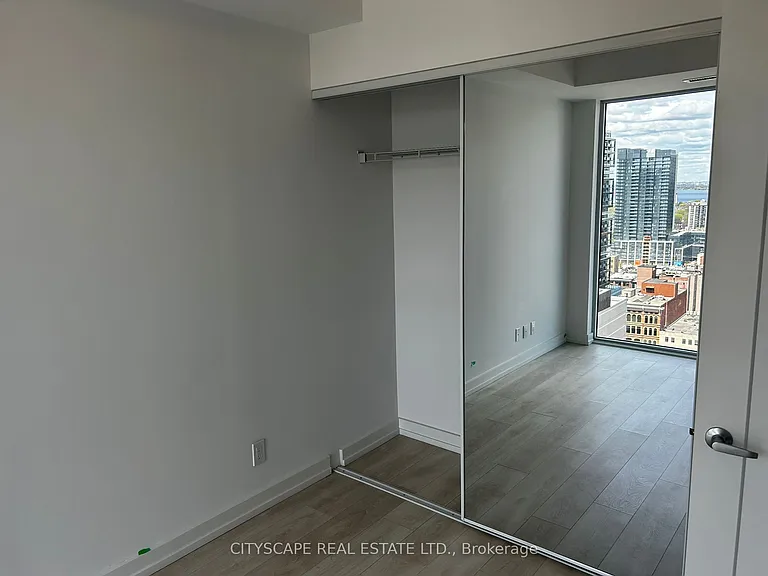 75 James St S #2204 — Photo 6