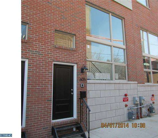 2nd image of 604 N American St