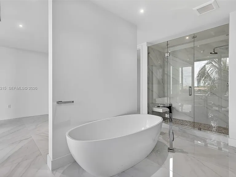 3750 Yacht Club Dr #Townhouse 5 — Photo 38